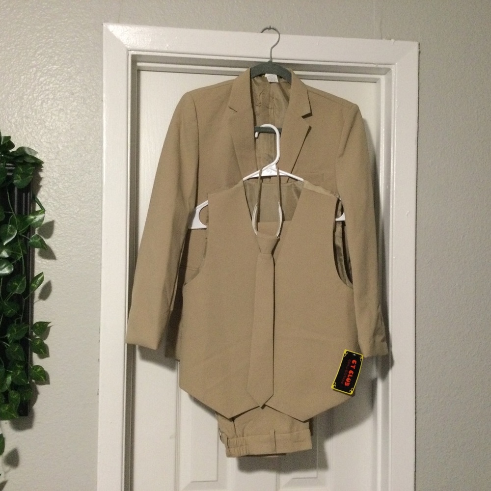 Suit set